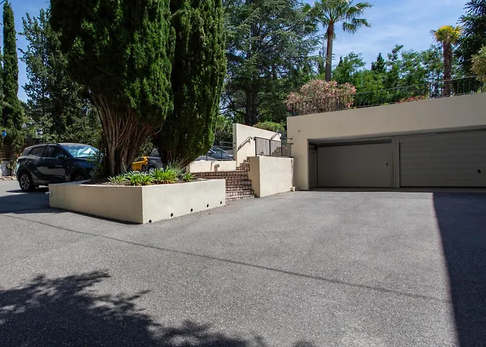 C12 - 2 Bdr Duplex In Mougins - 2 Parking Spaces, Ac, Balcony & Pool