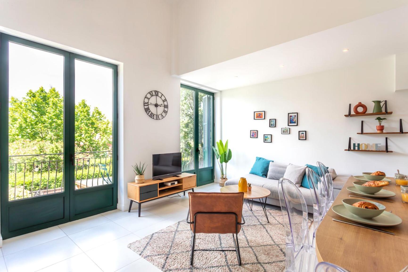 C12 - 2 Bdr Duplex In - 2 Parking Spaces, Ac, Balcony & Pool * Mougins
