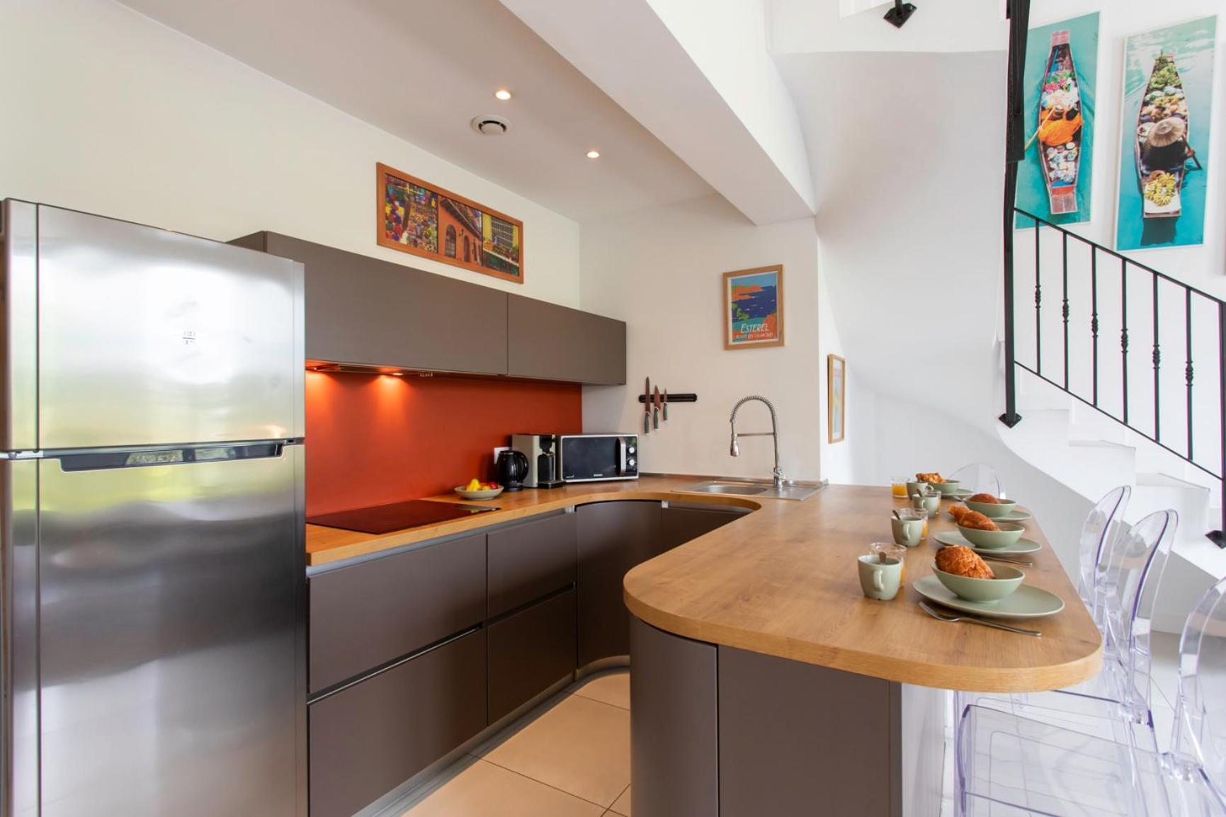 Apartment C12 - 2 Bdr Duplex In - 2 Parking Spaces, Ac, Balcony & Pool *